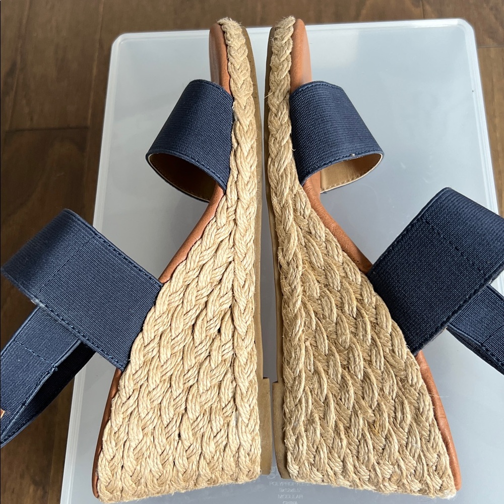 Tommy Bahama Sakura Espadrille Wedges - Picture 11 of 11